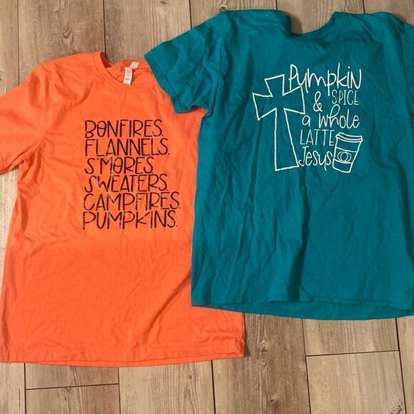 2 Large Tees Never Worn Women’s - Picture 1 of 4